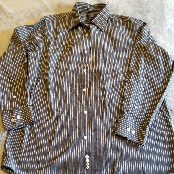 croft & barrow Other - Croft & Barrow classic fit gray shirt